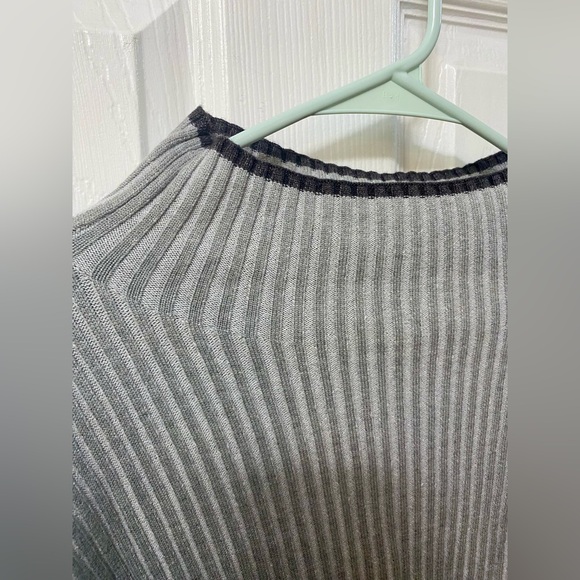 Varley Hagen Ribbed Mock-Neck Sweater, Large - Picture 3 of 7